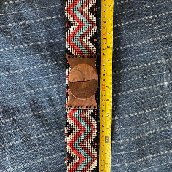 Elastic Bead Belt with Acacia Wood Buckle - Picture 4 of 5